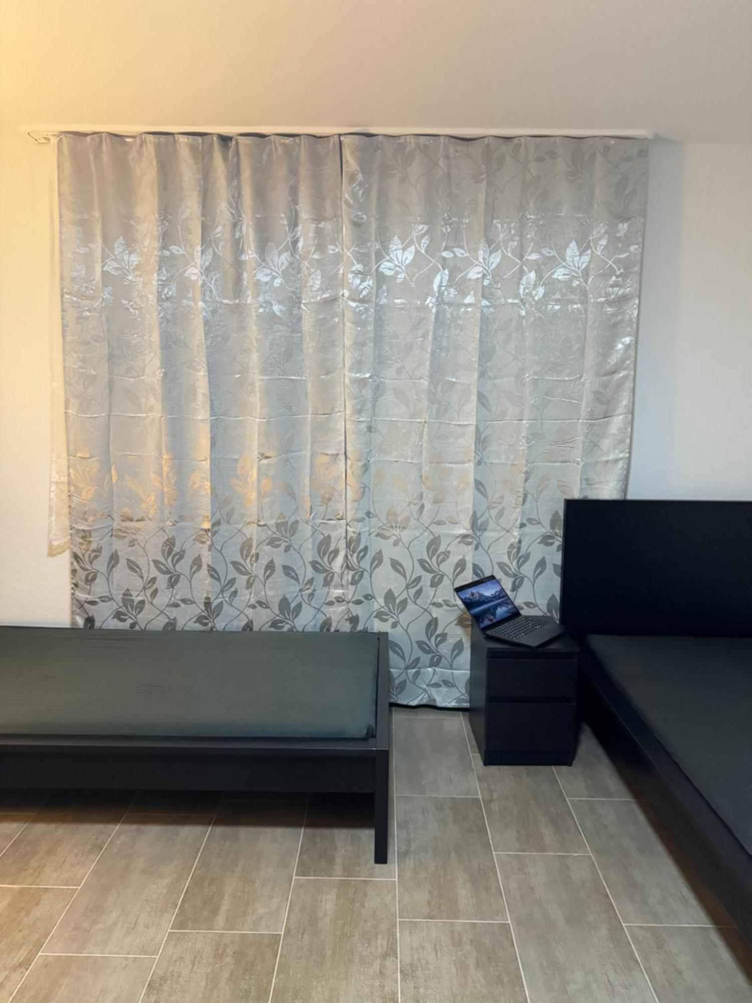 Laras Voll Ausgestattete Gartenwohnung Mit Wlan Und Tv Werne Экстерьер фото