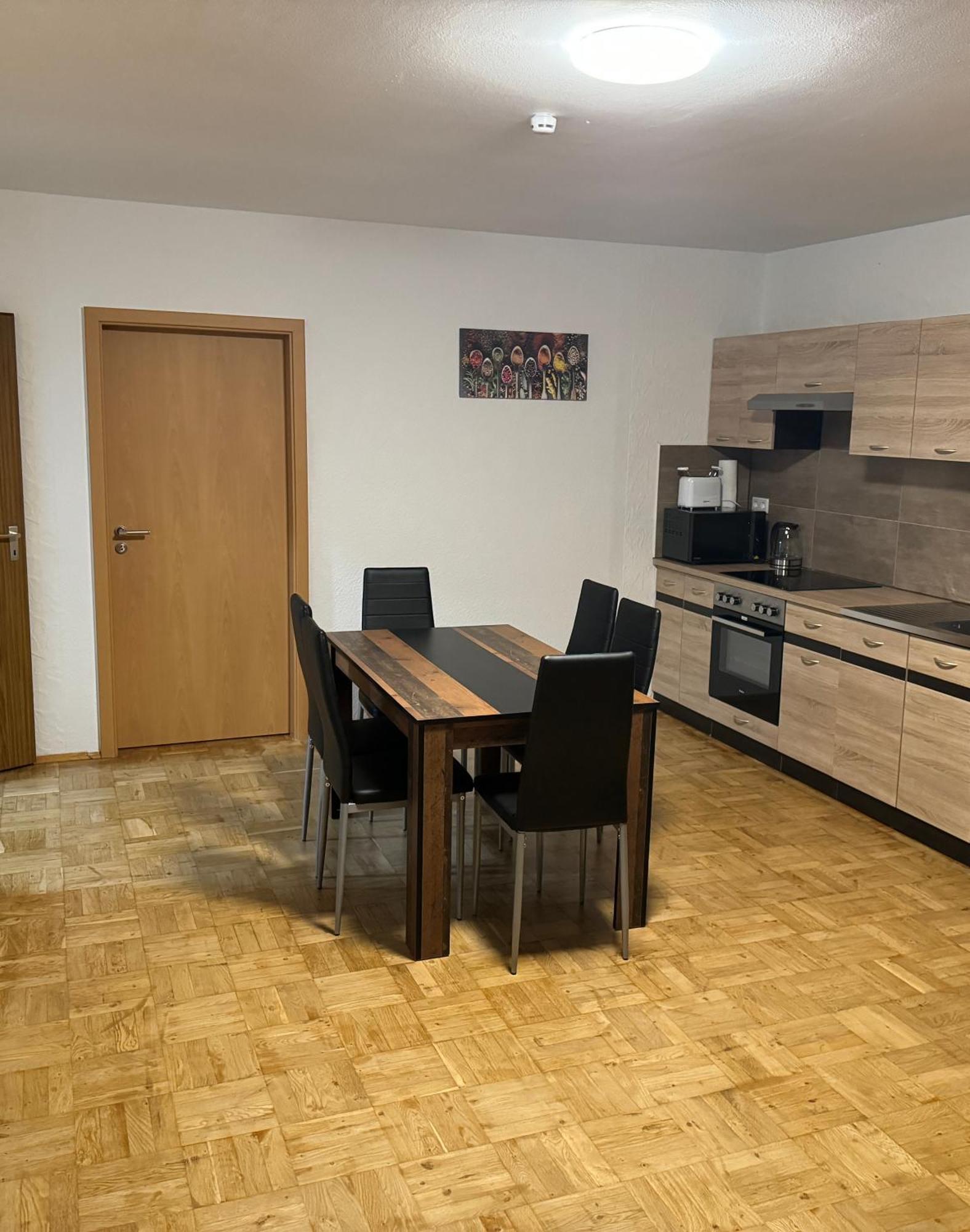 Laras Voll Ausgestattete Gartenwohnung Mit Wlan Und Tv Werne Экстерьер фото