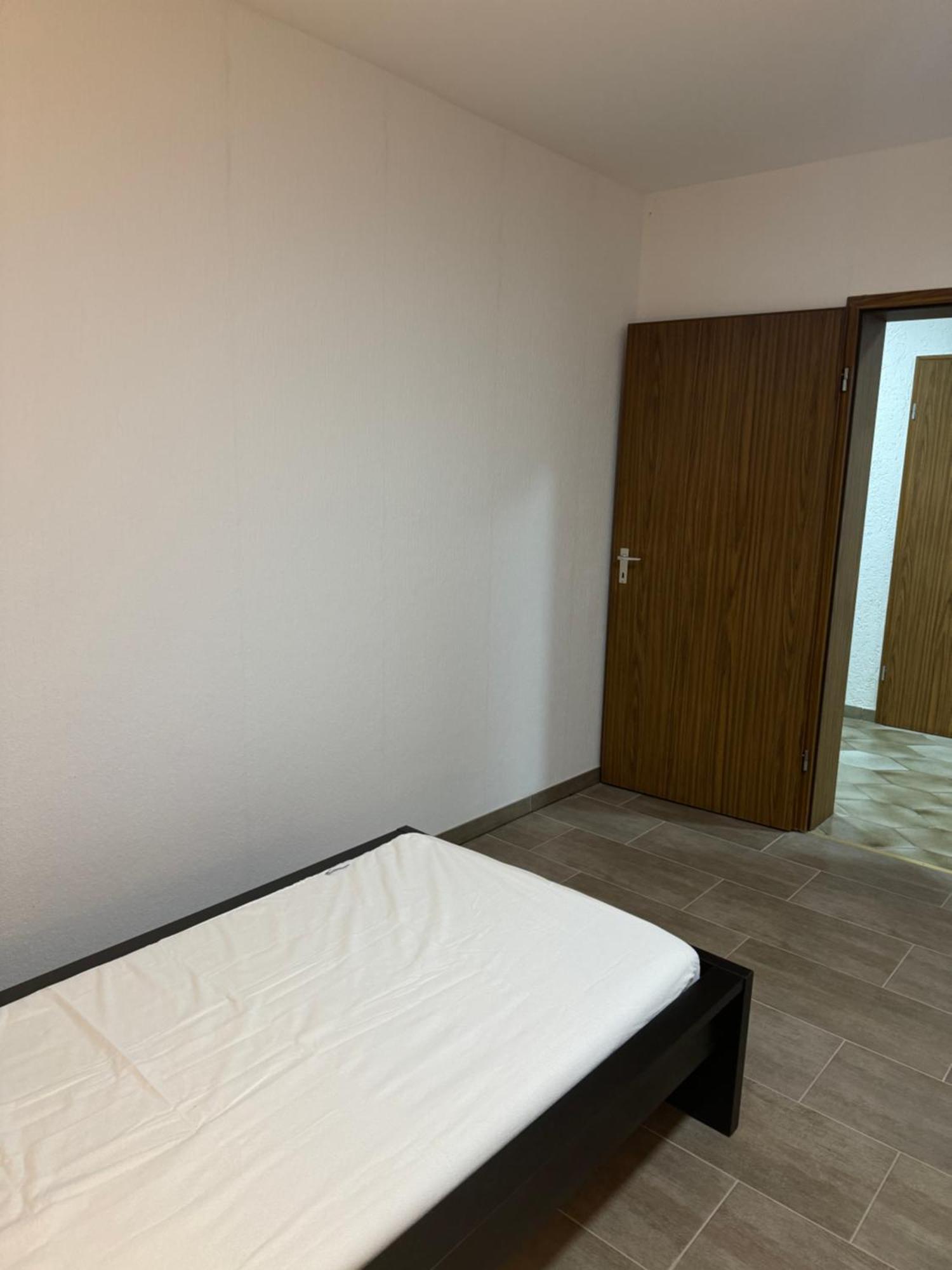 Laras Voll Ausgestattete Gartenwohnung Mit Wlan Und Tv Werne Экстерьер фото